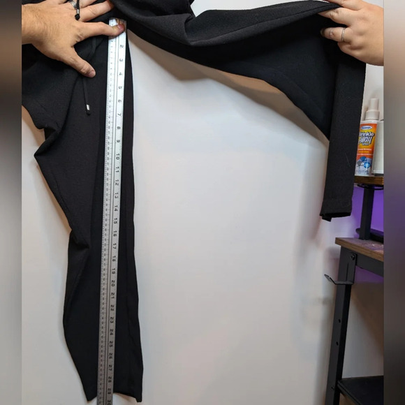 H&M Black Sleeveless V Neck Button Down Pant Romper Jumpsuit Women Canada Size 2 - Picture 8 of 13